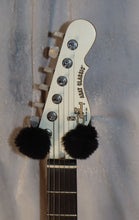 Load image into Gallery viewer, G&amp;L 30th Anniversary Collection ASAT Classic Pearl Frost White with COA + case used 2010 Fullterton, CA USA
