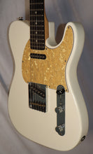 Load image into Gallery viewer, G&amp;L 30th Anniversary Collection ASAT Classic Pearl Frost White with COA + case used 2010 Fullterton, CA USA
