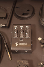 Load image into Gallery viewer, Cloudvocal ISOLO GT10 Acoustic Guitar Pickup Wireless System used
