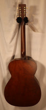 Load image into Gallery viewer, Art &amp; Lutherie 045570 Legacy Bourbon Burst Concert Hall Acoustic Store Demo / B-stock / new old stock
