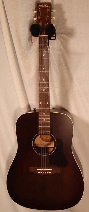 Art & Lutherie Open Box B Stock Americana Bourbon Burst Dreadnought Acoustic Guitar Model # 045600