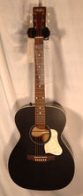 Load image into Gallery viewer, Art &amp; Lutherie 042388 Legacy QIT Faded Black Concert Hall Acoustic Electric B-stock/Store Demo
