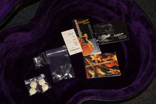 Load image into Gallery viewer, Epiphone Elitist Broadway Natural Hollow Body Electric Guitar with original case 2006 Made in Japan
