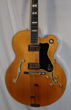 Load image into Gallery viewer, Epiphone Elitist Broadway Natural Hollow Body Electric Guitar with original case 2006 Made in Japan
