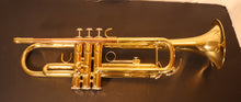 Load image into Gallery viewer, JZ Music Bb Student Trumpet with case + 7C mouthpiece used
