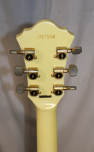 Load image into Gallery viewer, Performer PF300 White Made in Japan with original case Lawsuit Era Les Paul Copy vintage 1978-79
