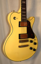 Load image into Gallery viewer, Performer PF300 White Made in Japan with original case Lawsuit Era Les Paul Copy vintage 1978-79
