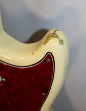 Load image into Gallery viewer, Fender MusicMaster II Olympic White vintage 1966 24" Scale electric guitar

