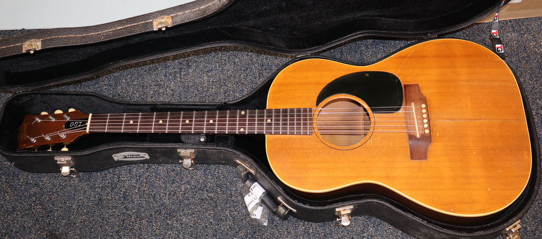 Gibson LG-0 Natural Acoustic Electric Guitar with case vintage 1967