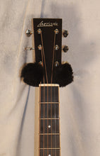 Load image into Gallery viewer, Larrivee 00-40R Indian Rosewood Back &amp; Sides Alpine Moon Spruce Top Legacy Series Parlor Acoustic

