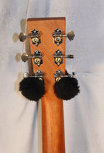 Load image into Gallery viewer, Larrivee 00-40R Indian Rosewood Back &amp; Sides Alpine Moon Spruce Top Legacy Series Parlor Acoustic
