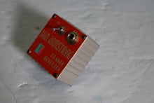 Load image into Gallery viewer, Mutronics Dan Armstrong Orange Squeezer Compressor effect used
