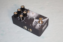 Load image into Gallery viewer, Alabs TimeSlip Delay guitar effect pedal used
