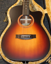 Load image into Gallery viewer, Maton SRS808C-TSB Solid Road Series Cutaway Tobacco Sunburst Satin Finish with case
