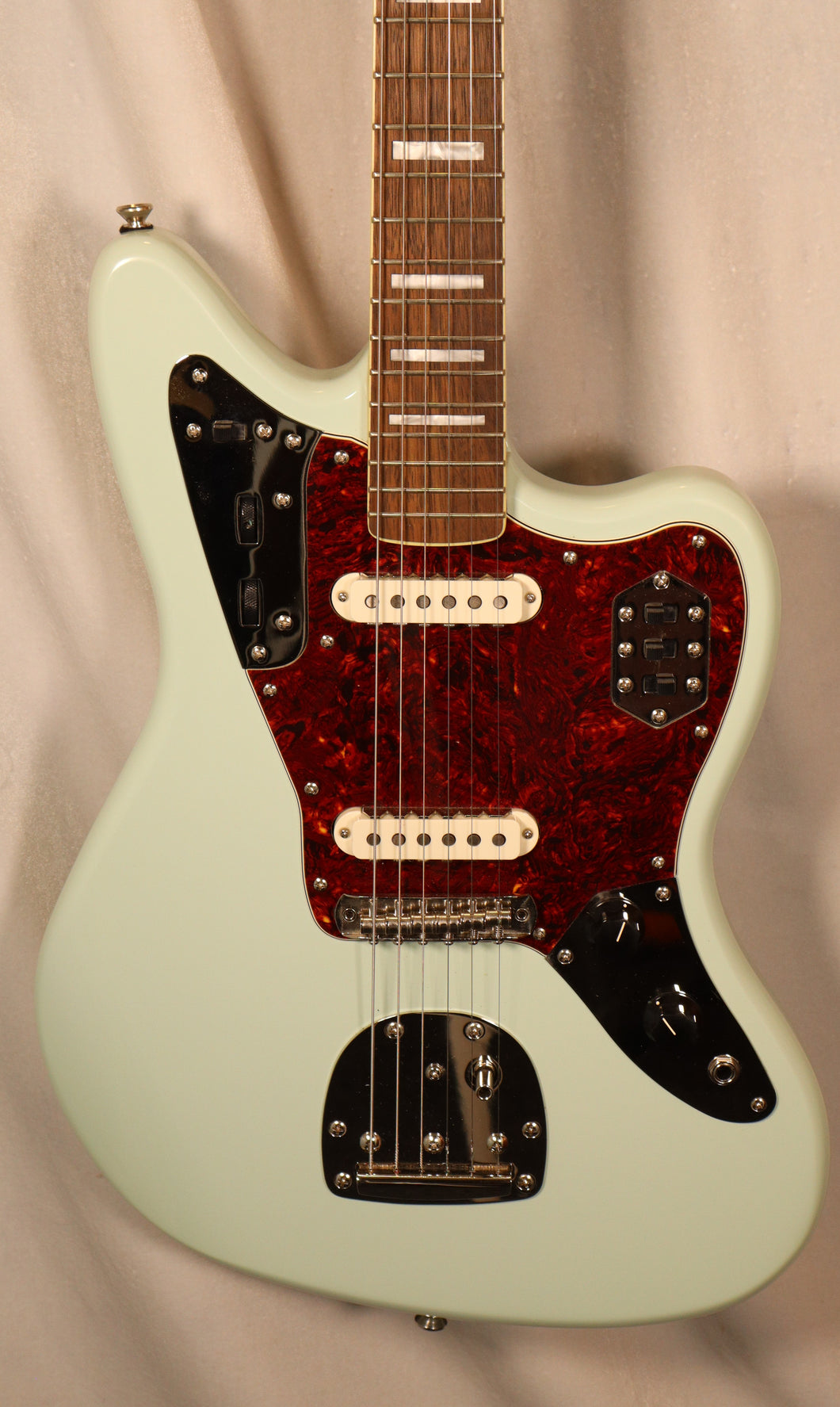Squier Classic Vibe 70s Jaguar Surf Green electric guitar used
