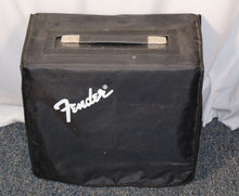 Load image into Gallery viewer, Fender Pro Junior 1x10&quot; 15 watt Guitar Tube Combo Amp 1997 Made in USA
