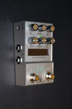 Load image into Gallery viewer, Walrus Audio Mako MKII D1 High Fidelity Stereo Delay guitar effect used
