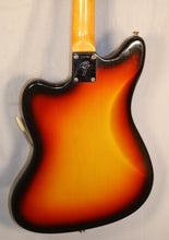 Load image into Gallery viewer, Fender Jazzmaster Sunburst vintage 1966 with reissue Fender case Setup for optimal playability
