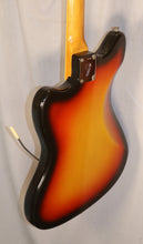 Load image into Gallery viewer, Fender Jazzmaster Sunburst vintage 1966 with reissue Fender case Setup for optimal playability
