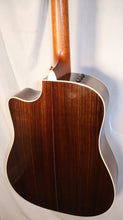 Load image into Gallery viewer, Taylor 810ce Natural Dreadnought Cutaway Acoustic Electric ES1 Expression System with case 2005
