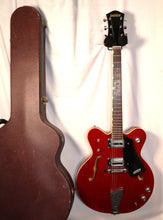 Load image into Gallery viewer, Gretsch Streamliner 7566 Cherry Red Hollow Body Electric Guitar with case vintage 1970s
