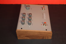 Load image into Gallery viewer, Milkman The Amp Stereo 200-watt Guitar Amp Head Pedal used
