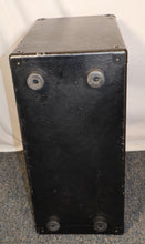 Load image into Gallery viewer, Bugera V22 Infinium 22-watt 1x12&quot; Tube Guitar Combo Amp used
