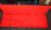 Load image into Gallery viewer, Fender Jazz Bass Olympic White Maple Fingerboard with original case 1971 vintage ALL ORIGINAL
