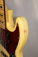 Load image into Gallery viewer, Fender Jazz Bass Olympic White Maple Fingerboard with original case 1971 vintage ALL ORIGINAL
