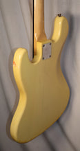 Load image into Gallery viewer, Fender Jazz Bass Olympic White Maple Fingerboard with original case 1971 vintage ALL ORIGINAL
