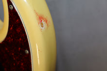 Load image into Gallery viewer, Fender Jazz Bass Olympic White Maple Fingerboard with original case 1971 vintage ALL ORIGINAL
