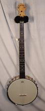 Load image into Gallery viewer, Gold Tone Maple Mountain Openback 5-string Banjo with case used
