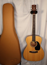 Load image into Gallery viewer, Blueridge Contemporary Series 000 Acoustic Guitar with gig bag used
