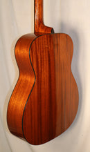 Load image into Gallery viewer, Blueridge Contemporary Series 000 Acoustic Guitar with gig bag used
