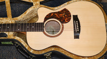 Load image into Gallery viewer, Maton SRS-808C Solid Road Series Cutaway Acoustic Electric with case Open Box / B-stock
