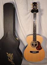 Load image into Gallery viewer, Maton ER90 Traditional Natural Acoustic Electric Guitar with case Open Box / B-Stock
