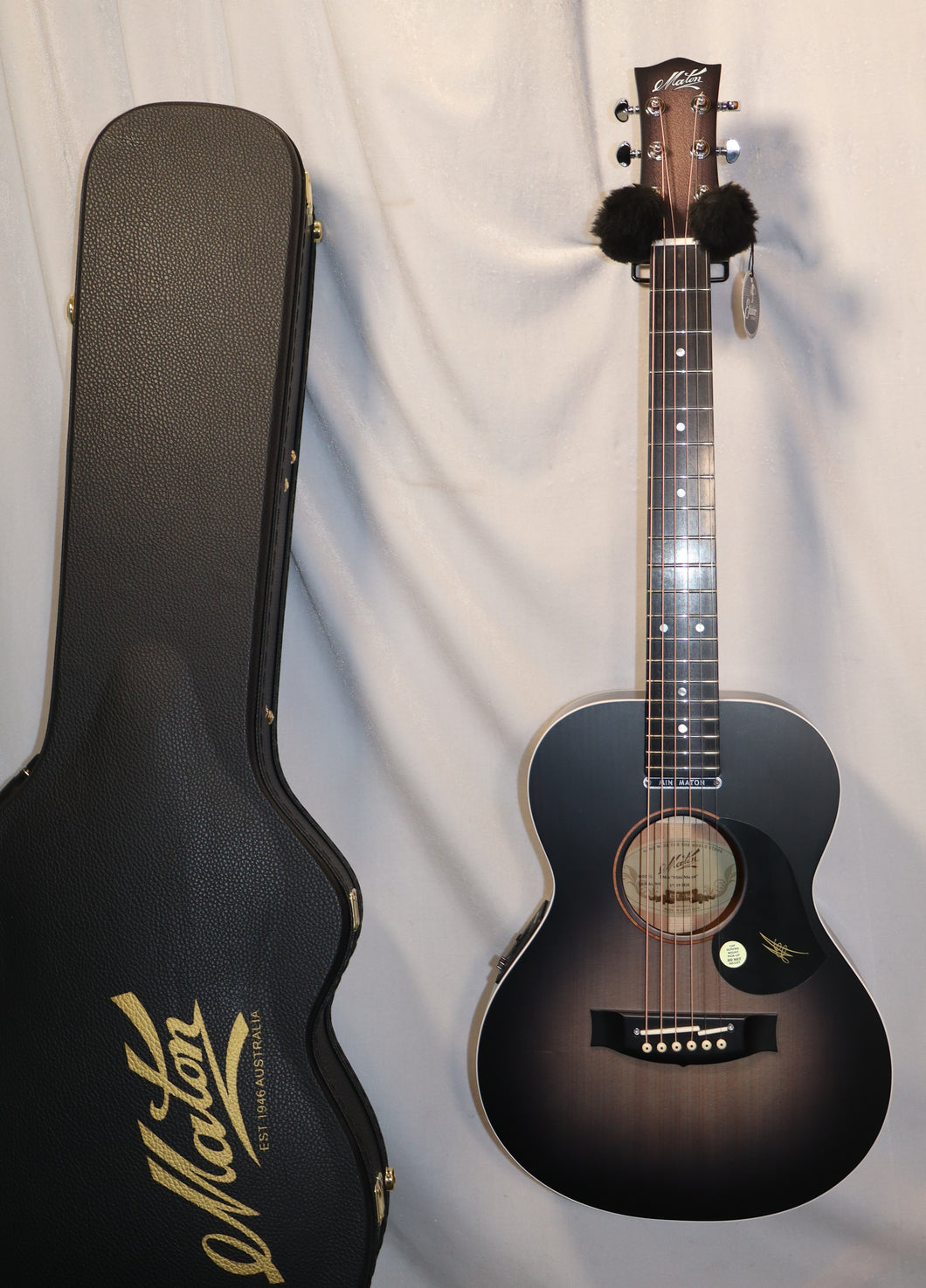 Maton EM6 Mini Ghost Black Finish Parlor Acoustic Electric Guitar with case NEW