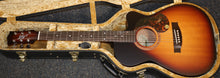 Load image into Gallery viewer, Maton SRS808C-TSB Solid Road Series Cutaway Tobacco Sunburst Satin Finish with case OPEN BOX
