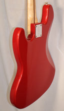 Load image into Gallery viewer, Fender Fretless Jazz Bass Red 4-string electric bass with gig bag used Made in Mexico
