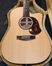 Load image into Gallery viewer, Maton Solid Road Series SRS70C Natural Satin Finish Cutaway Acoustic Electric with case B-stock

