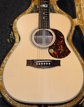 Load image into Gallery viewer, Maton EBG808TE EBG-808 Tommy Emmanuel Acoustic Electric Guitar with hard case new (s/n 33287-2EK)
