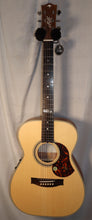 Load image into Gallery viewer, Maton EBG808TE EBG-808 Tommy Emmanuel Acoustic Electric Guitar with hard case new (s/n 33287-2EK)

