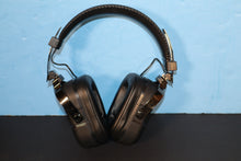 Load image into Gallery viewer, Boss Waza Air Bass Wireless Headphone Amp with case used
