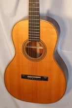 Load image into Gallery viewer, Huss and Dalton 00-SP Custom Parlor Acoustic Guitar with tweed case 2009 Recently Setup

