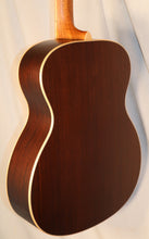 Load image into Gallery viewer, Larrivee OM-40R Left-Handed Spruce Top Rosewood Back &amp; Sides Acoustic Guitar with case NEW Lefty
