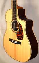 Load image into Gallery viewer, Larrivee Legacy Series OMV-40RE (Stagepro Element) Indian Rosewood Back &amp; Sides Cutaway Acoustic Electric with case NEW
