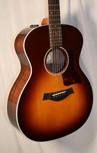Load image into Gallery viewer, Taylor 214e-SB DLX Sunburst Grand Auditorium ES2 Acoustic Electric with case 2020
