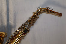 Load image into Gallery viewer, Yamaha Advantage YAS-200ADII Alto Saxophone with case + mouthpiece +ligature used Made in Indonesia
