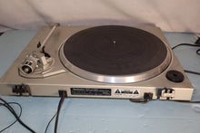Load image into Gallery viewer, Technics SL-QX200 Quartz Direct Drive Turntable System record player used
