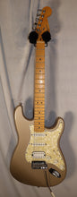 Load image into Gallery viewer, Fender USA 50th Anniversary Lone Star Stratocaster Shoreline Gold with case 1996
